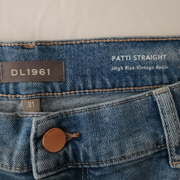 DL1961 Women's Straight Leg Jeans - Light Blue - Picture 4 of 10